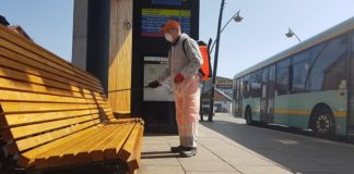 Trwa dezynfekcja przystanków autobusowych – fot. UM Jaworzno