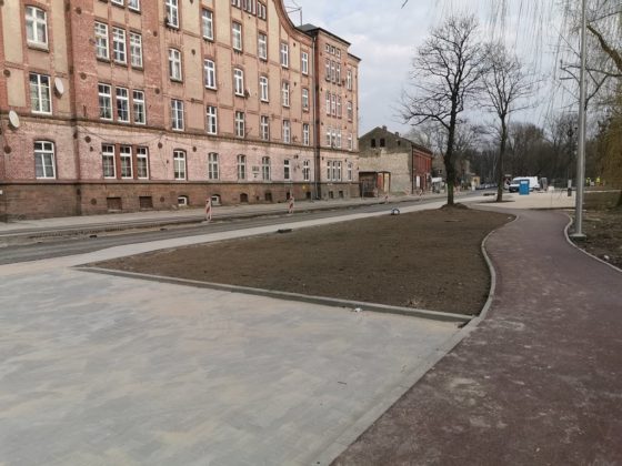 W rejonie ul. Katowickiej i Dehnel&oacute;w powstaje węzeł przesiadkowy i nowe skrzyżowanie - fot. UM Czeladź