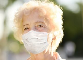 Maseczki dla seniorów i potrzebujących - fot. UM Będzin