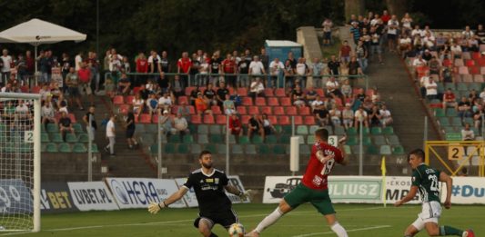 Michał Góral uszkodził więzadła w kolanie – fot. zaglebie.eu