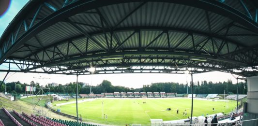 Stadion, Stadion Ludowy, Trybuny, Dach, Boisko, Murawa
