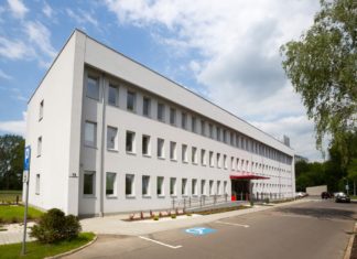 Budynek Dąbrowskich Wodociągów – fot. Dąbrowskie Wodociągi