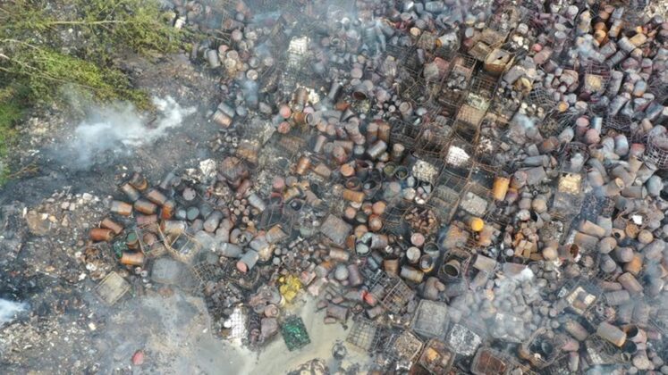 Spłonęło nielegalne składowisko odpad&oacute;w w Sosnowcu - fot. Marcin Karaban