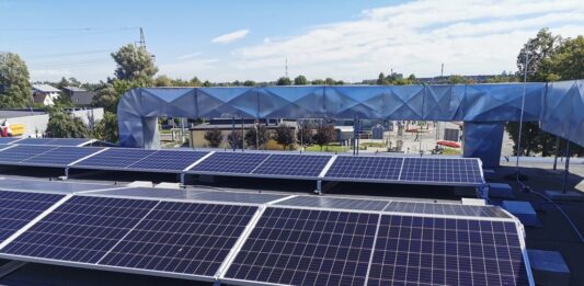 Ogniwa fotowoltaiczne na dachu Kopalni Kultury – fot. UM Czeladź