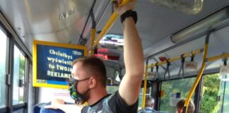 Policjanci potajemnie kontrolują autobusy i tramwaje – fot. Policja Sosnowiec