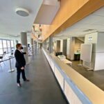 Pomieszczenie, Lada, Podłoga, Mężczyzna, Lampa