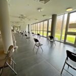 Pomieszczenie, Okna, Filar, Krzesła