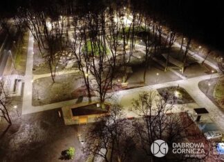 Park, Drzewa, Uliczki, Chodniki, Podlesie Pełne Życia, Ławki, Oświetlenie
