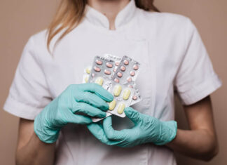 farmaceuta, leki, tabletki, osoba