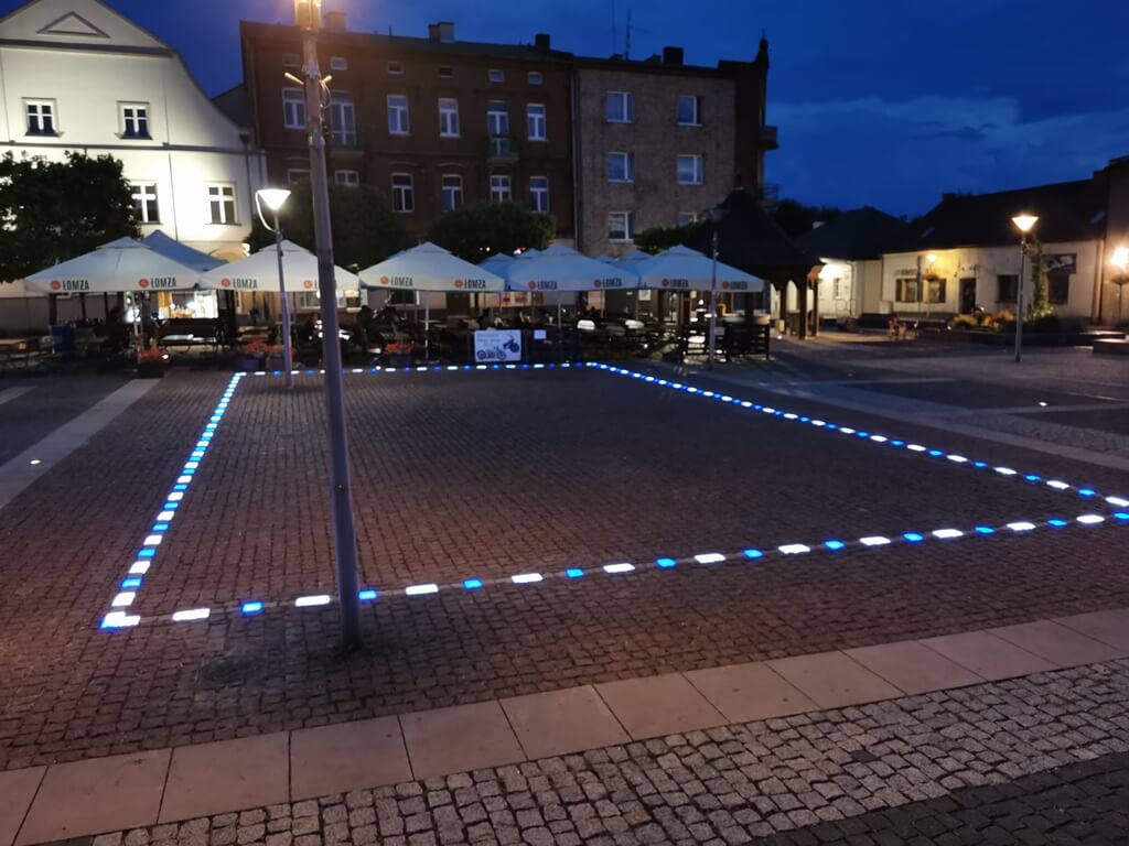 Nowa atrakcja na rynku - fot. Zbigniew Szaleniec podświetlony rynek