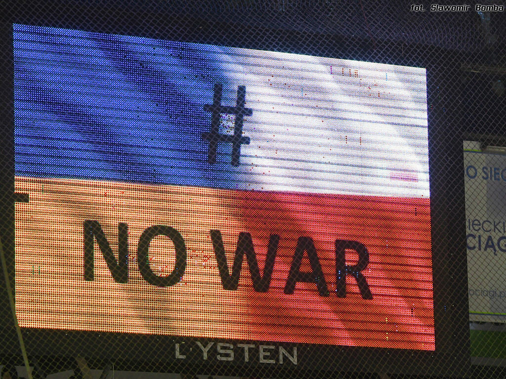 polska i ukarińska flaga przeciw wojnie