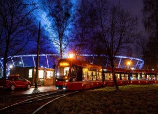 trawaj, stadion śląski